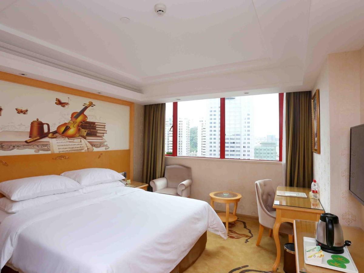 Vienna Hotel Zhongshan West District Exterior foto